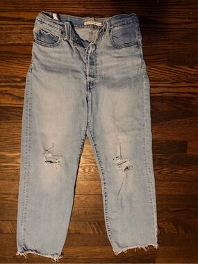 Levi’s Ribcage Straight Ankle Jeans Women’s Size 29 High Rise Distressed